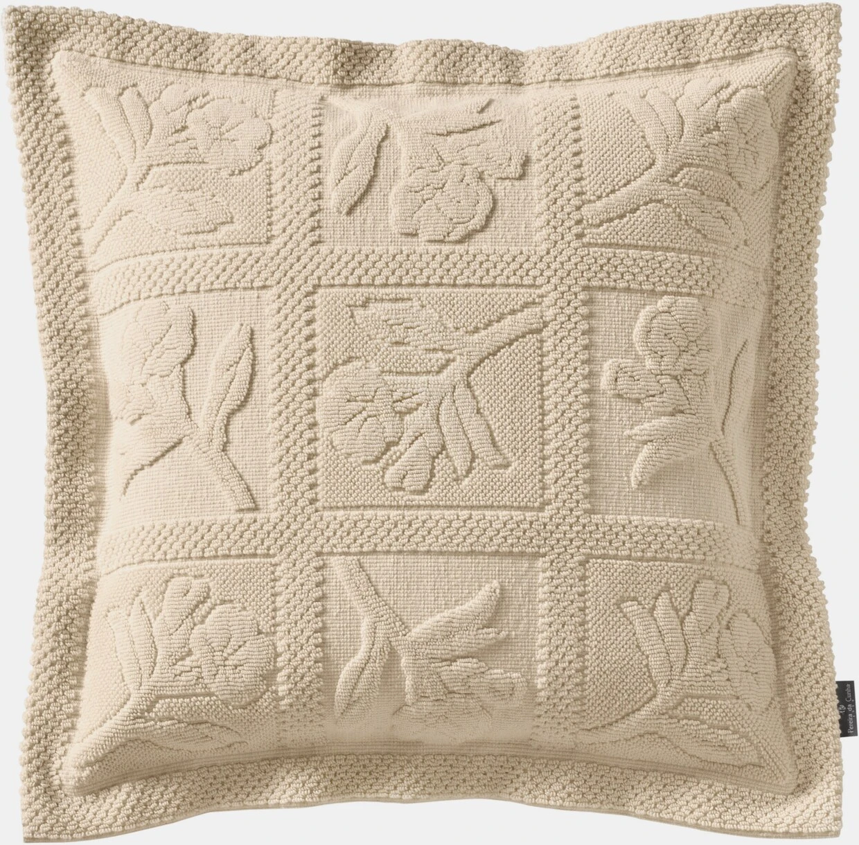 Pereira Da Cunha Kissenhülle In Ecru 1 Pereira Da Cunha Kissenhülle In Ecru