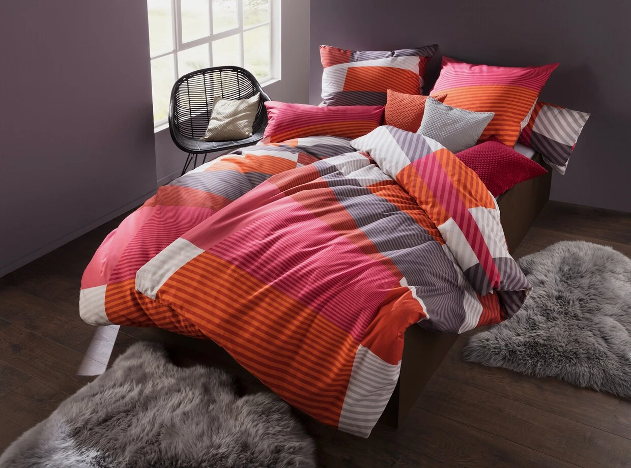 Pereira Da Cunha Kissenhülle In Bordeaux 2 Pereira Da Cunha Kissenhülle In Bordeaux – Bild 2