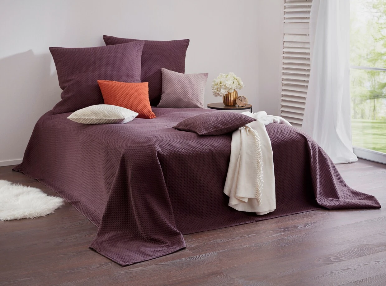 Pereira Da Cunha Kissenhülle In Aubergine 2 Pereira Da Cunha Kissenhülle In Aubergine – Bild 2