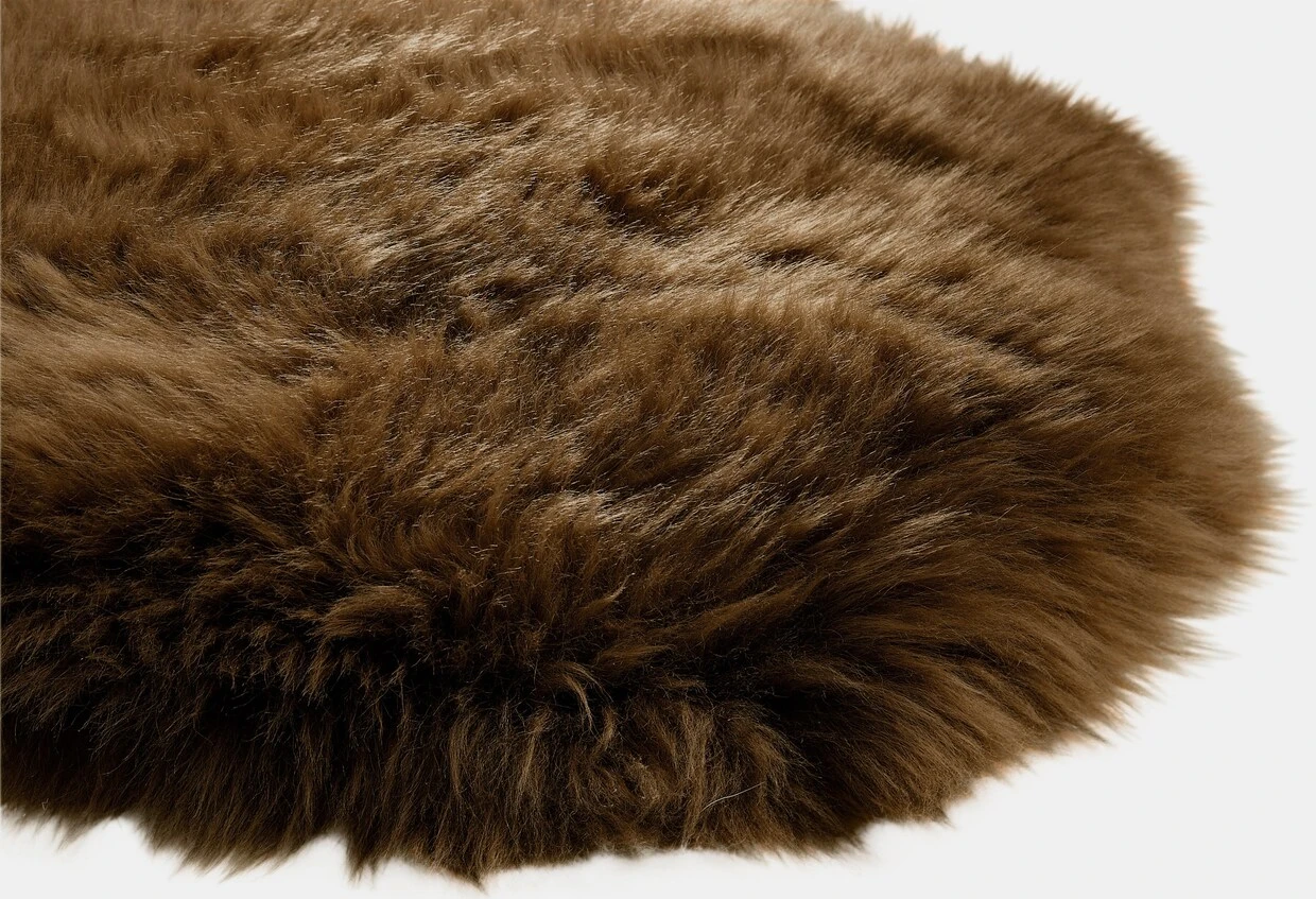 Heine Home Lammfell In Braun 5 Heine Home Lammfell In Braun – Bild 5