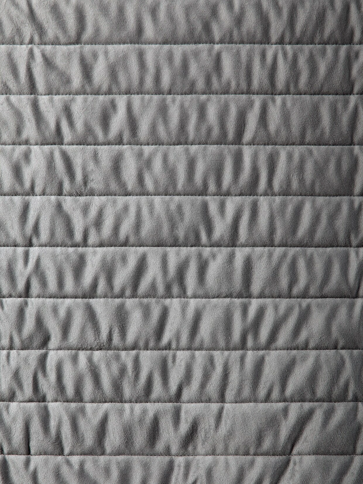 Heine Home Tagesdecke In Grau 3 Heine Home Tagesdecke In Grau – Bild 3